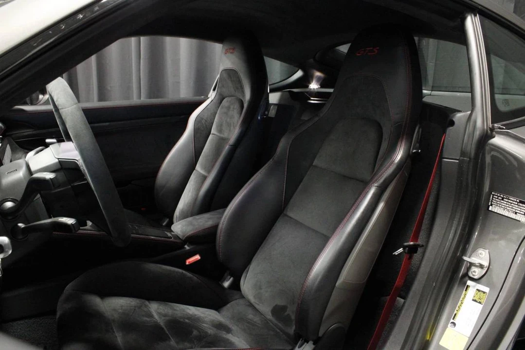 2018 Porsche 718 Cayman GTS - Image 5 of 5