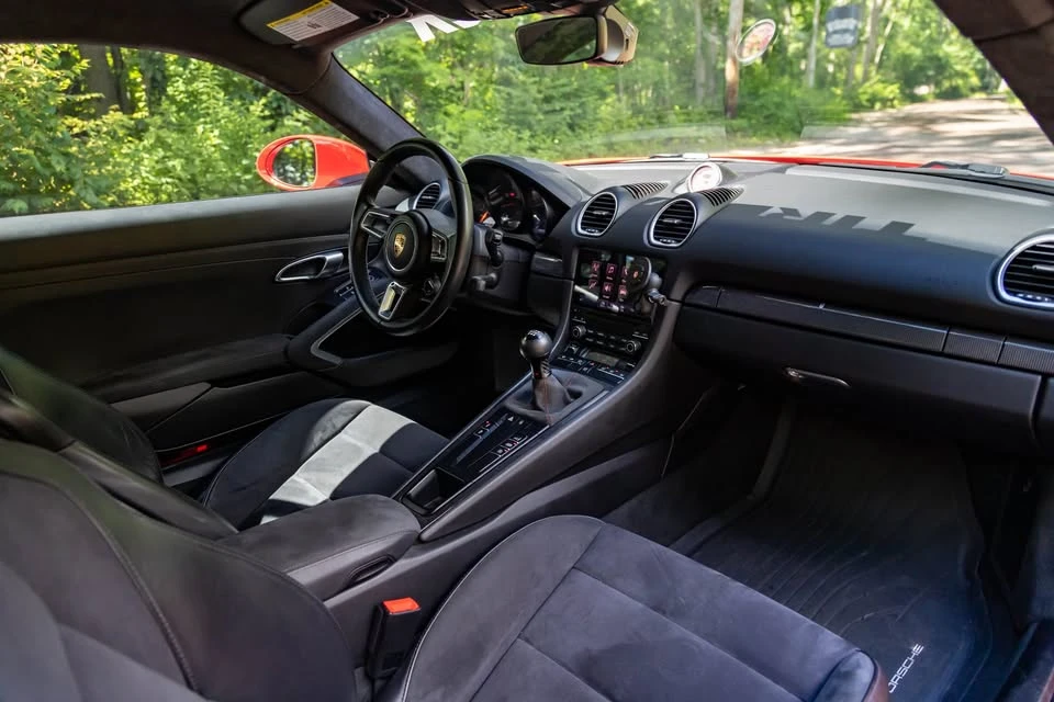 2018 Porsche 718 Cayman GTS - Image 5 of 14