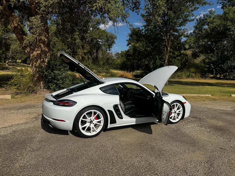 2018 Porsche 718 Cayman GTS - Image 25 of 31