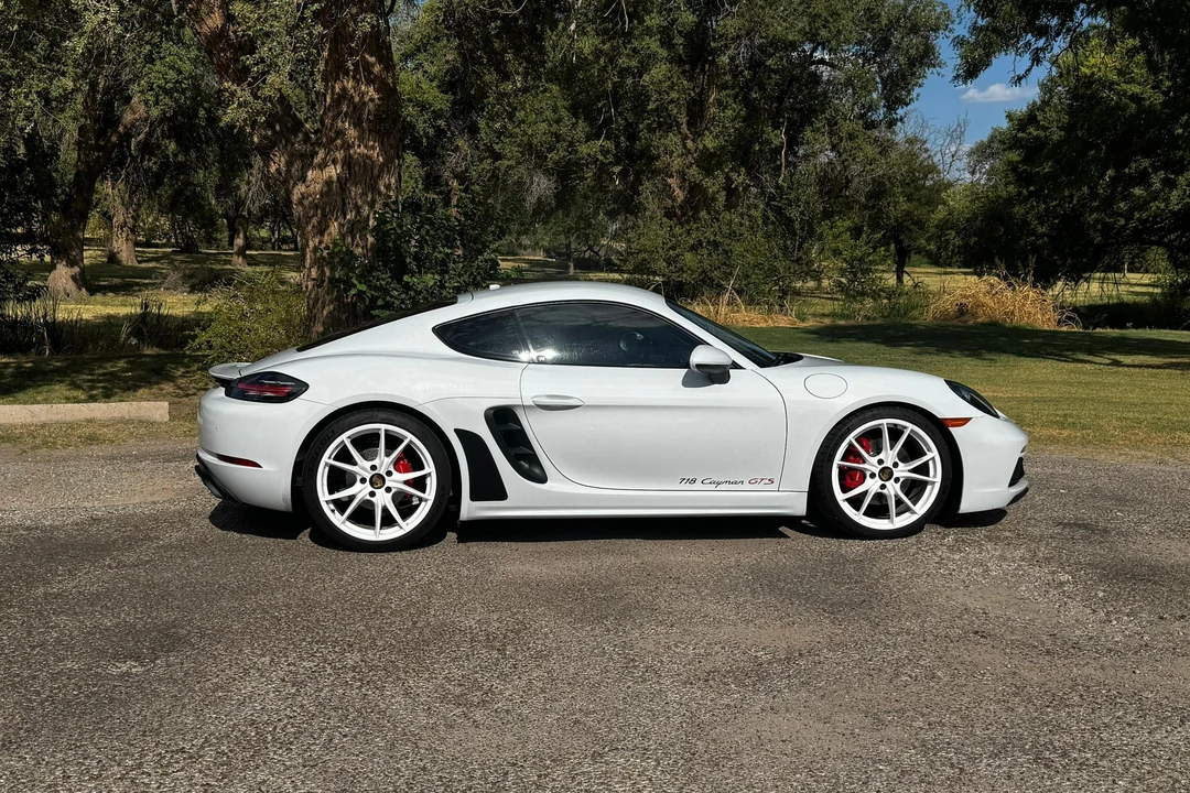 2018 Porsche 718 Cayman GTS - Image 19 of 31