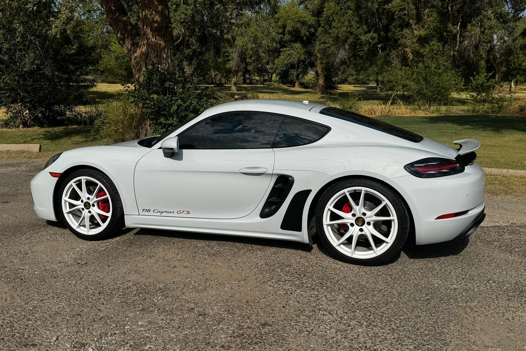 2018 Porsche 718 Cayman GTS - Image 12 of 31
