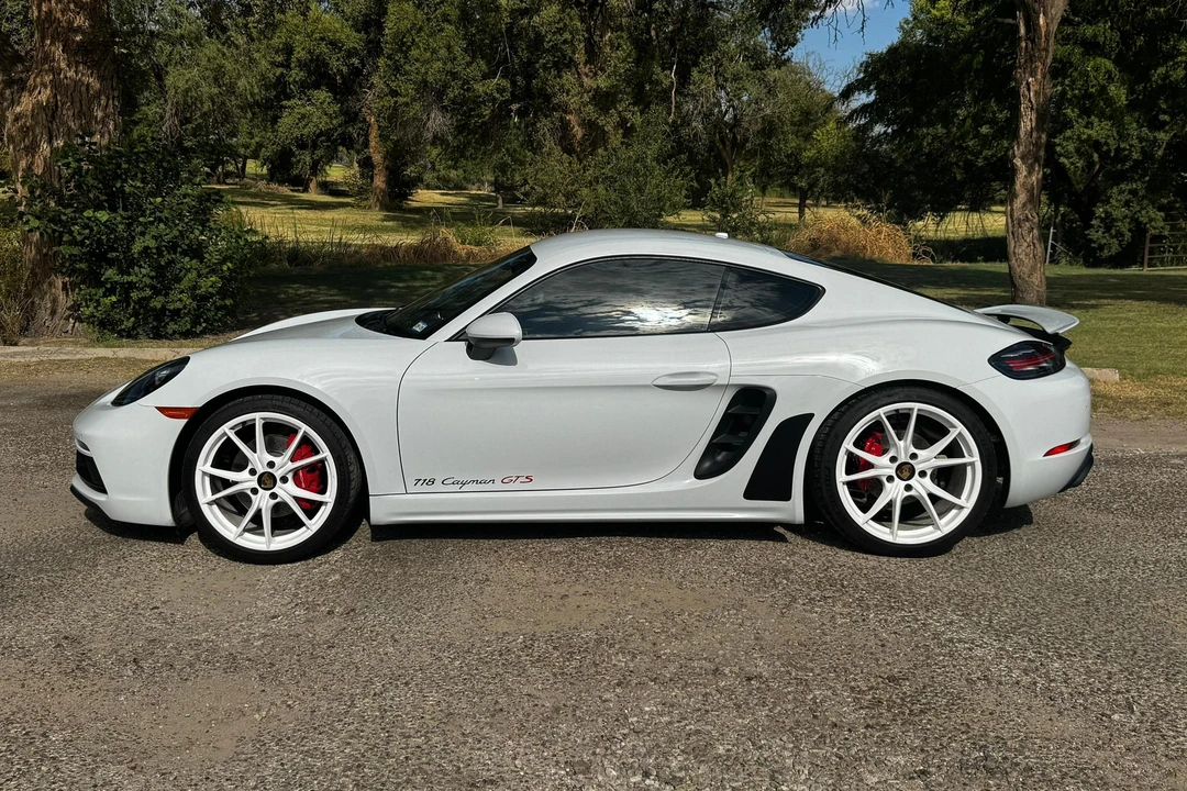 2018 Porsche 718 Cayman GTS - Image 11 of 31