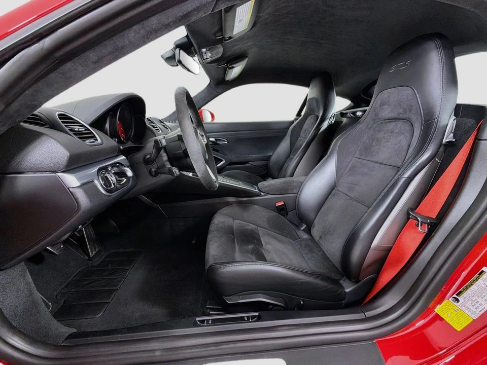 2018 Porsche 718 Cayman GTS - Image 5 of 5