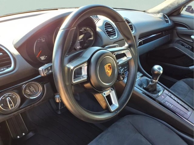 2018 Porsche 718 Cayman GTS - Image 12 of 20