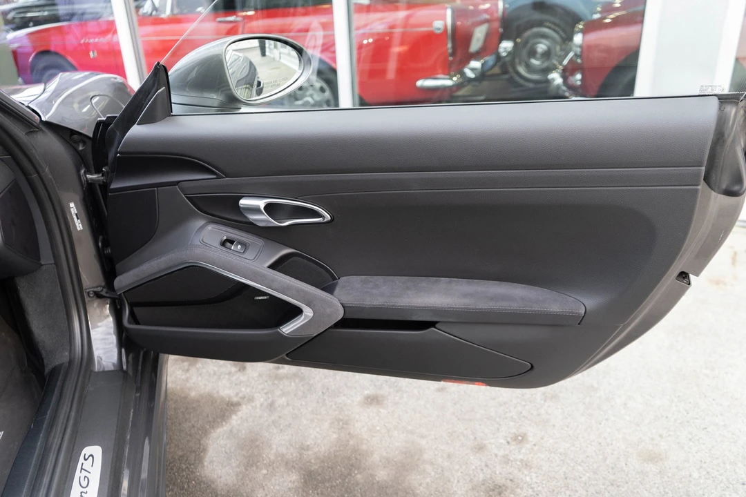2018 Porsche 718 Cayman GTS - Image 28 of 31