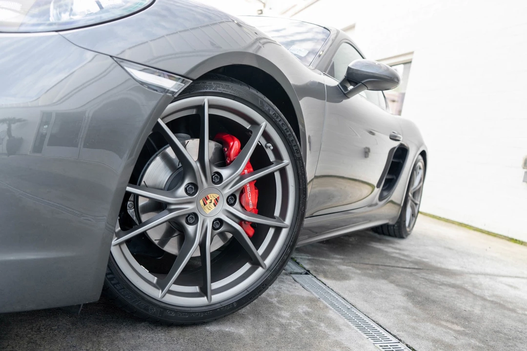 2018 Porsche 718 Cayman GTS - Image 3 of 31