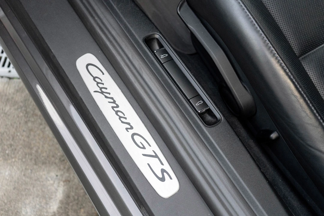 2018 Porsche 718 Cayman GTS - Image 24 of 31
