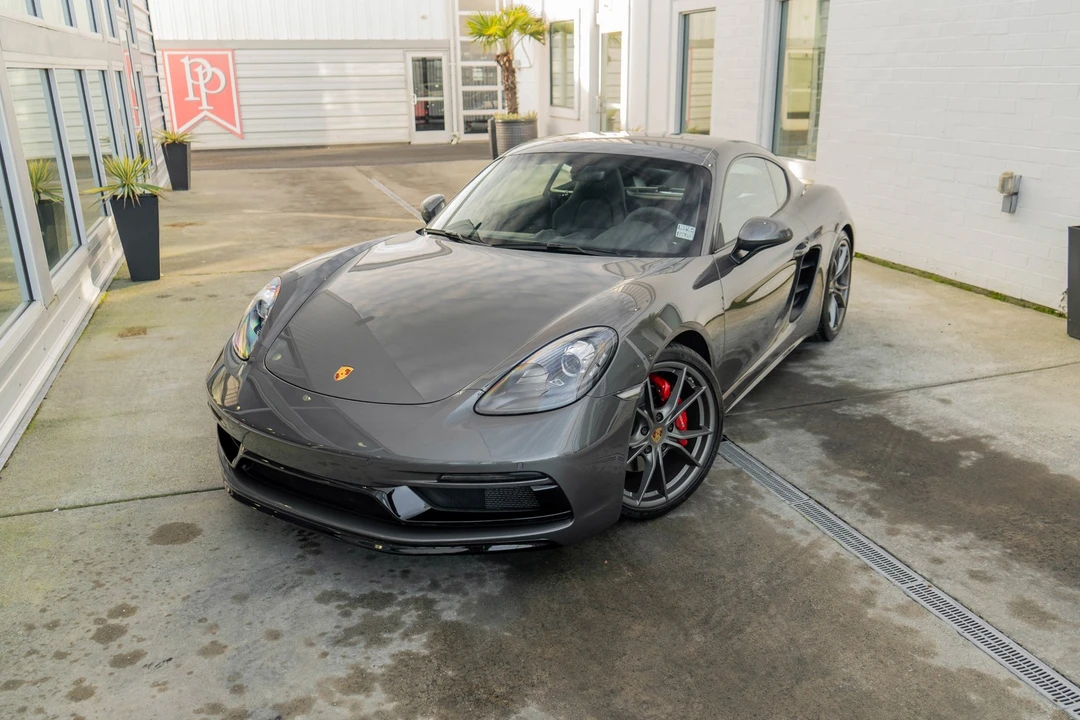 2018 Porsche 718 Cayman GTS - Image 2 of 31