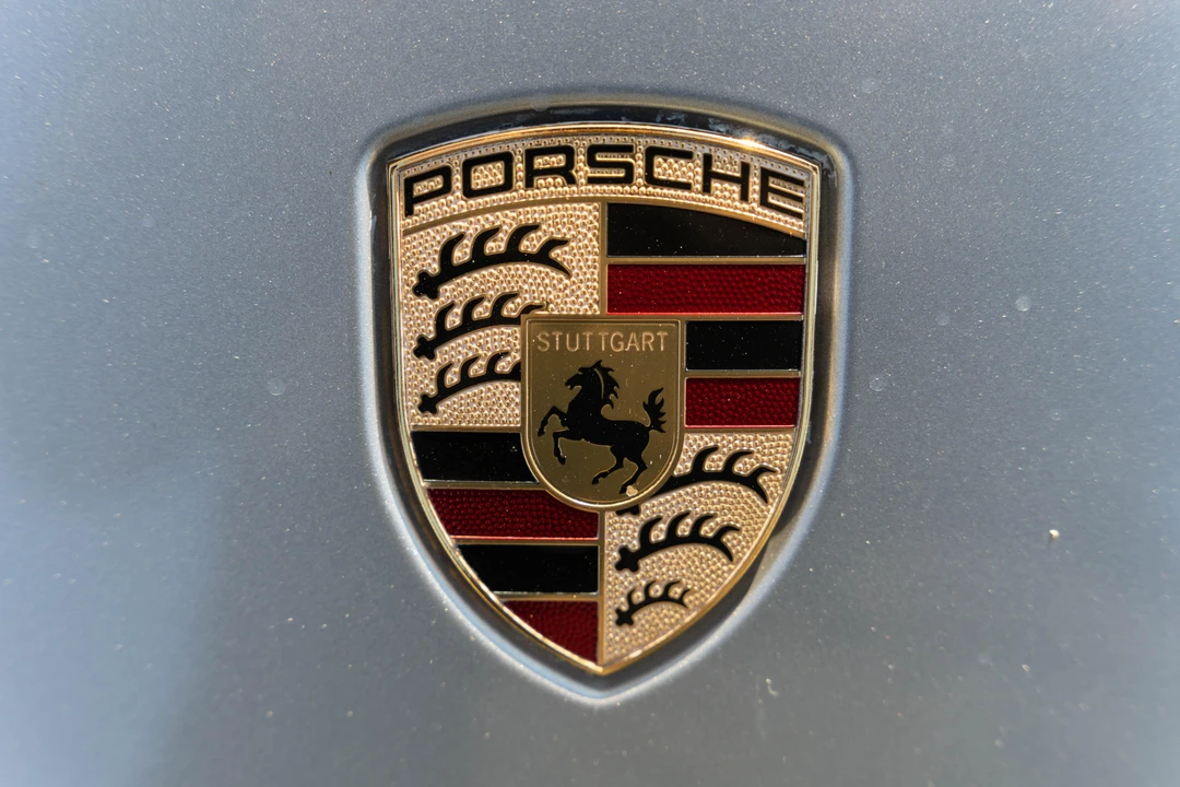 2018 Porsche 718 Cayman GTS - Image 10 of 31