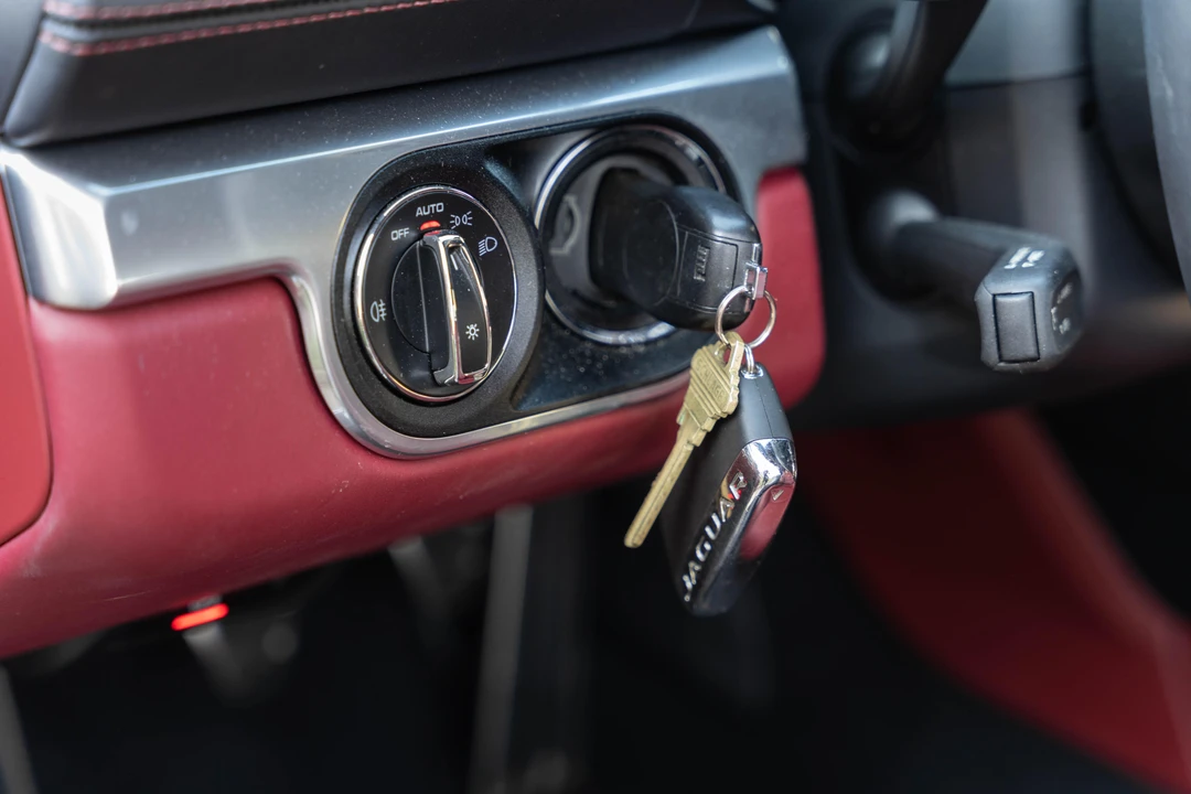 2018 Porsche 718 Cayman GTS - Image 27 of 31