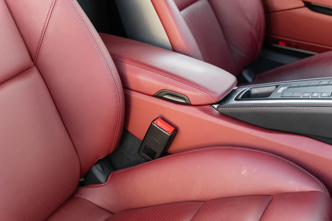 2018 Porsche 718 Cayman GTS - Image 26 of 31