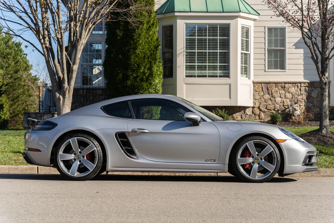 2018 Porsche 718 Cayman GTS - Image 8 of 31