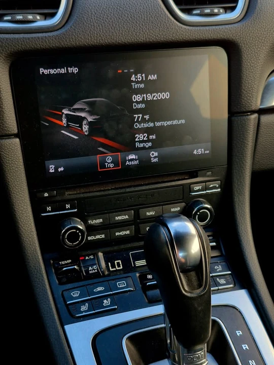 2018 Porsche 718 Cayman - Image 13 of 20