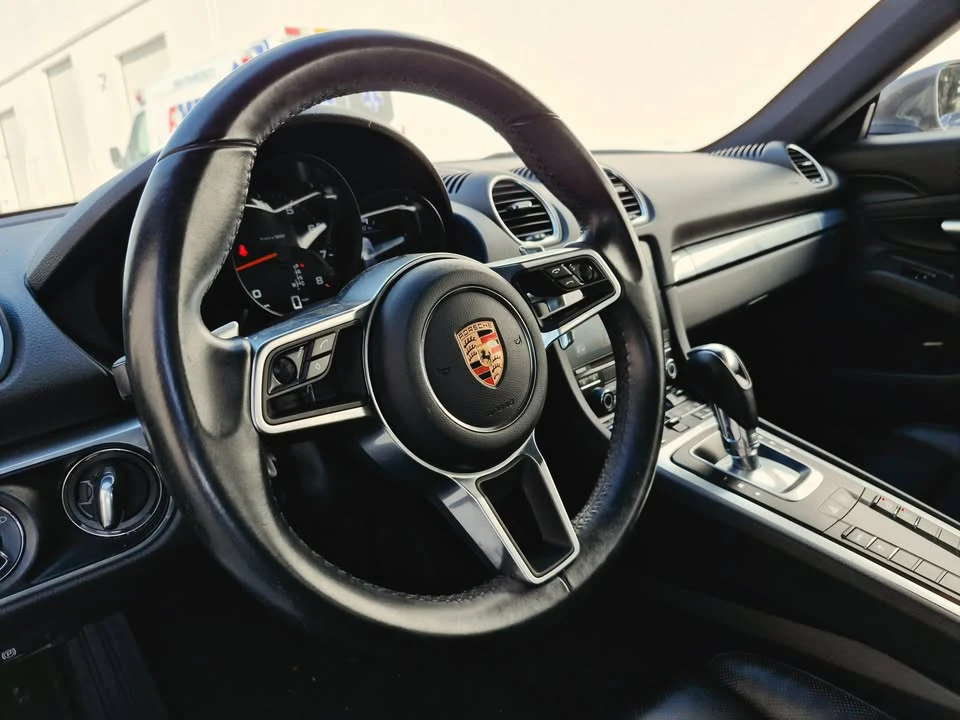 2018 Porsche 718 Cayman - Image 9 of 20