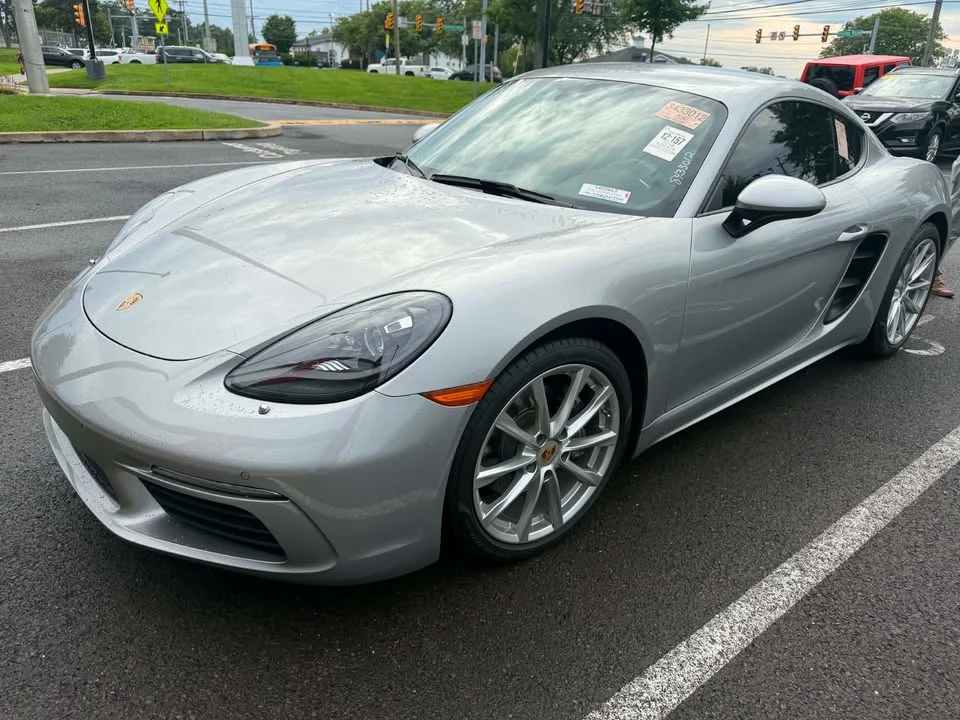 2018 Porsche 718 Cayman - Image 2 of 8