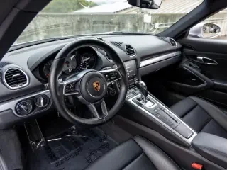2018 Porsche 718 Cayman S - Image 4 of 4