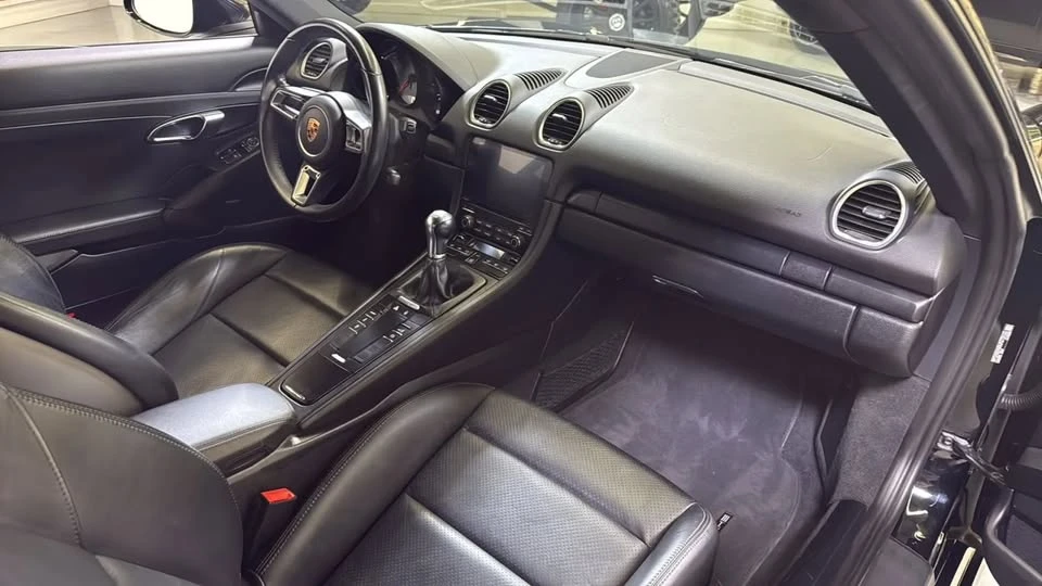 2018 Porsche 718 Cayman S - Image 16 of 20