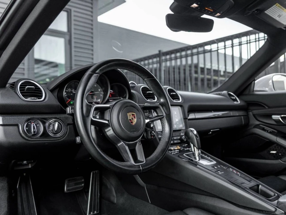 2018 Porsche 718 Cayman - Image 25 of 31