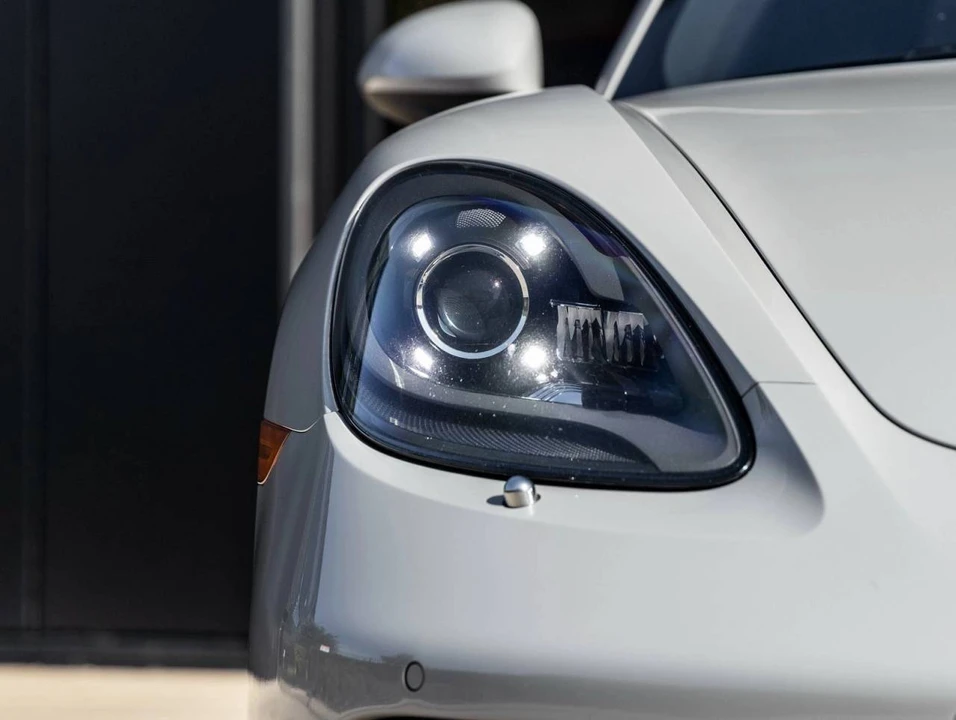 2018 Porsche 718 Cayman - Image 19 of 31