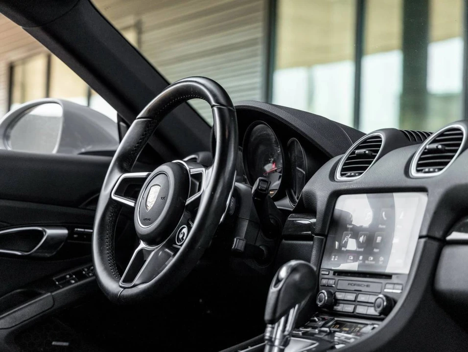 2018 Porsche 718 Cayman - Image 3 of 31