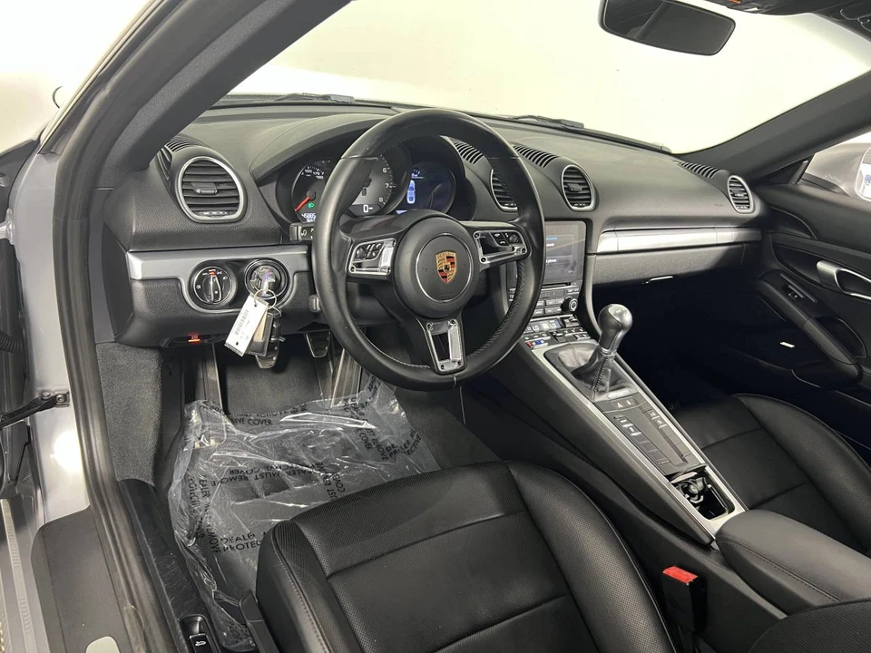 2018 Porsche 718 Cayman S - Image 5 of 5