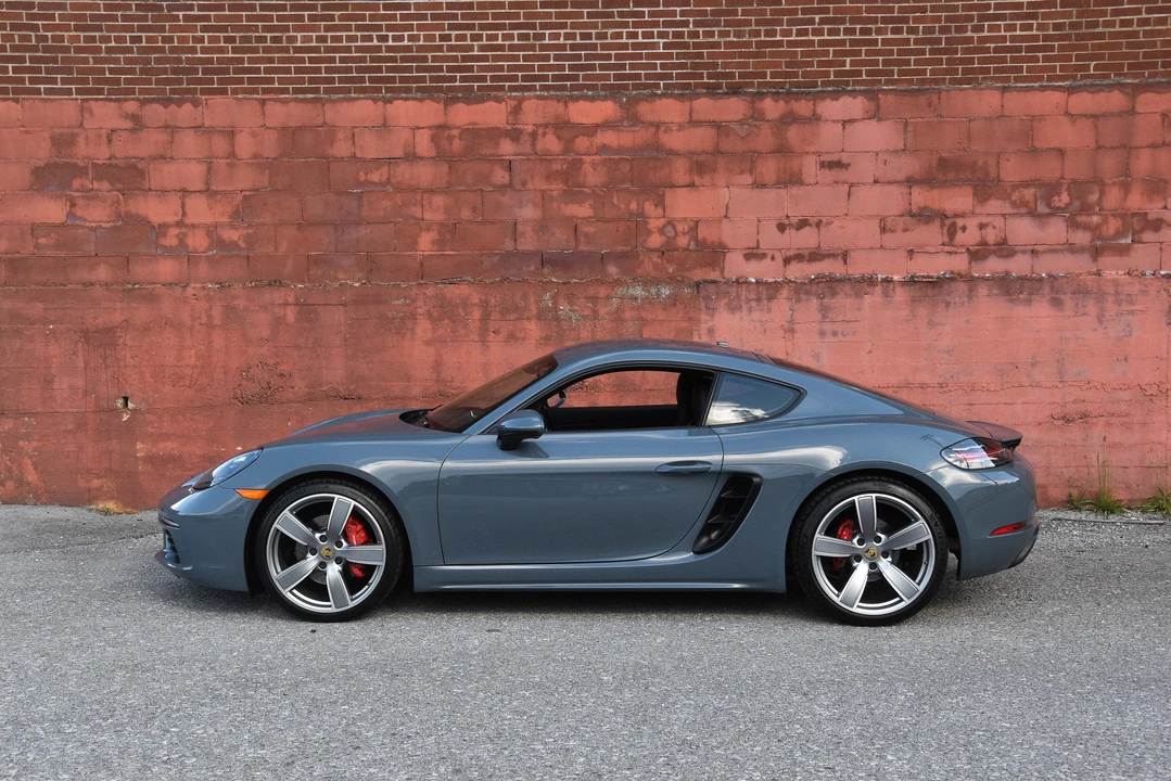 2018 Porsche 718 Cayman S - Image 9 of 31
