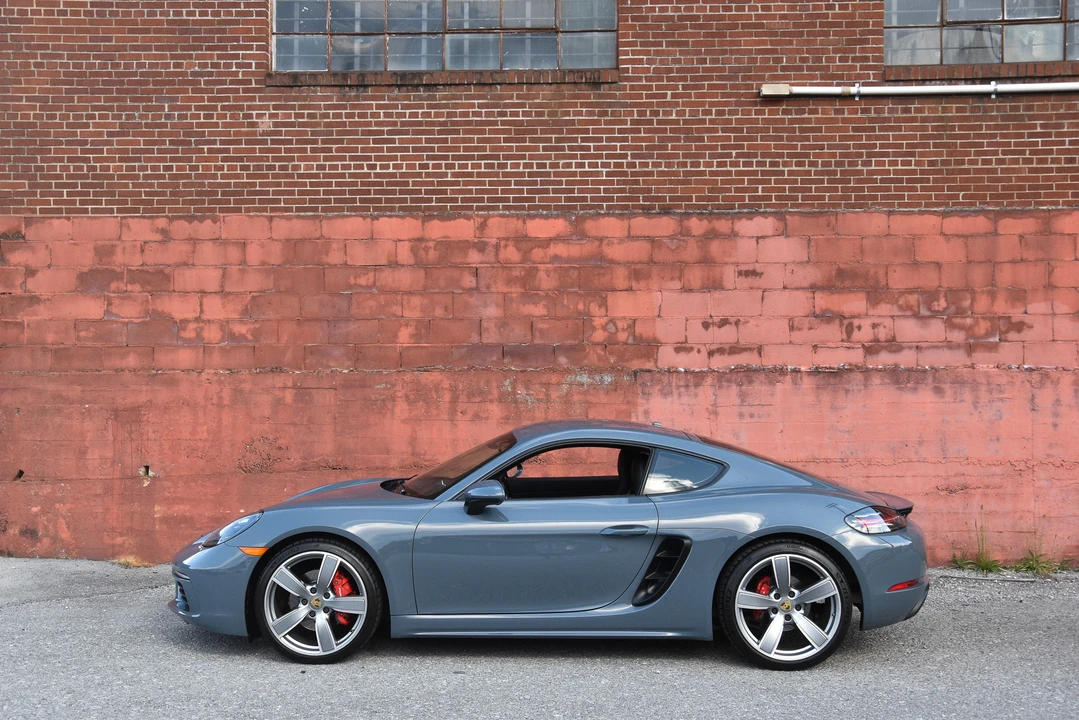 2018 Porsche 718 Cayman S - Image 8 of 31