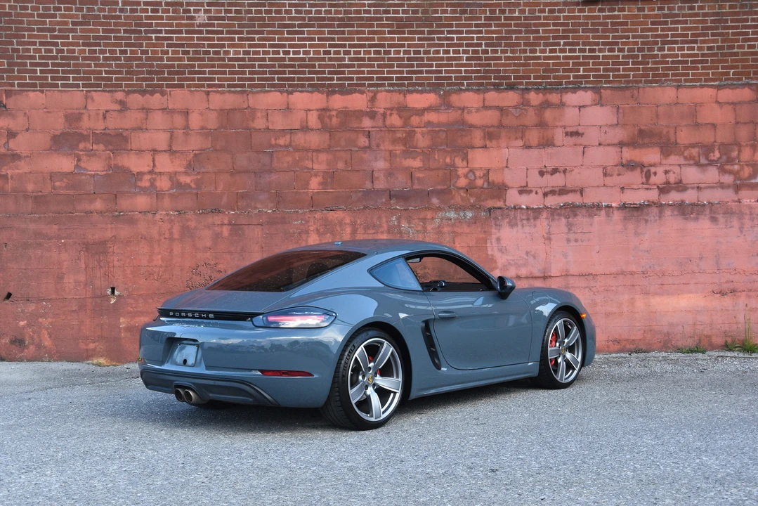 2018 Porsche 718 Cayman S - Image 26 of 31