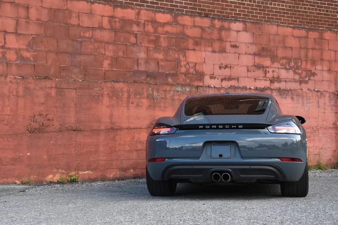 2018 Porsche 718 Cayman S - Image 23 of 31