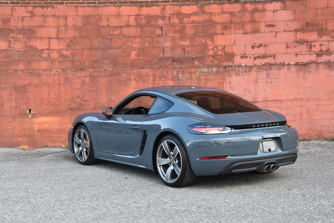 2018 Porsche 718 Cayman S - Image 15 of 31