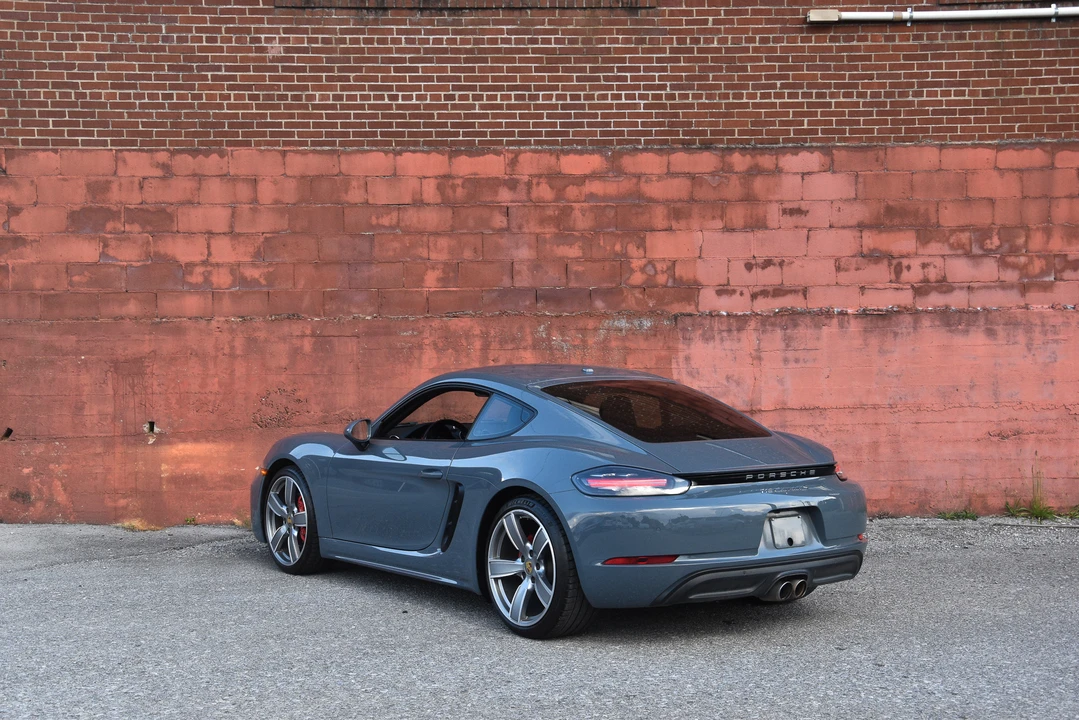 2018 Porsche 718 Cayman S - Image 14 of 31