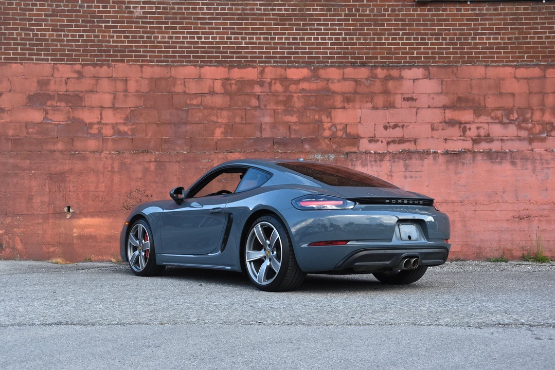 2018 Porsche 718 Cayman S - Image 12 of 31