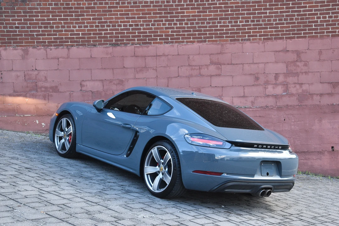 2018 Porsche 718 Cayman S - Image 17 of 31