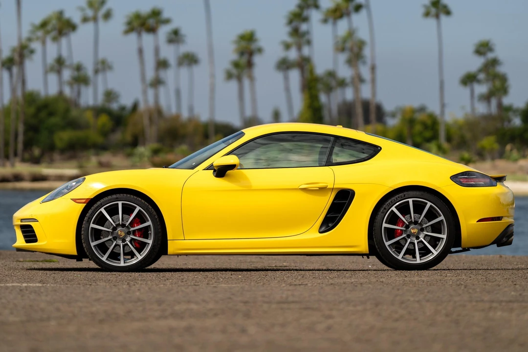 2018 Porsche 718 Cayman S - Image 3 of 31