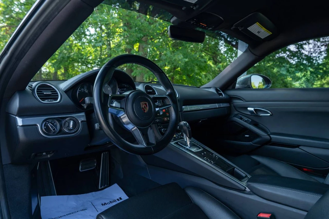 2018 Porsche 718 Cayman S - Image 4 of 5