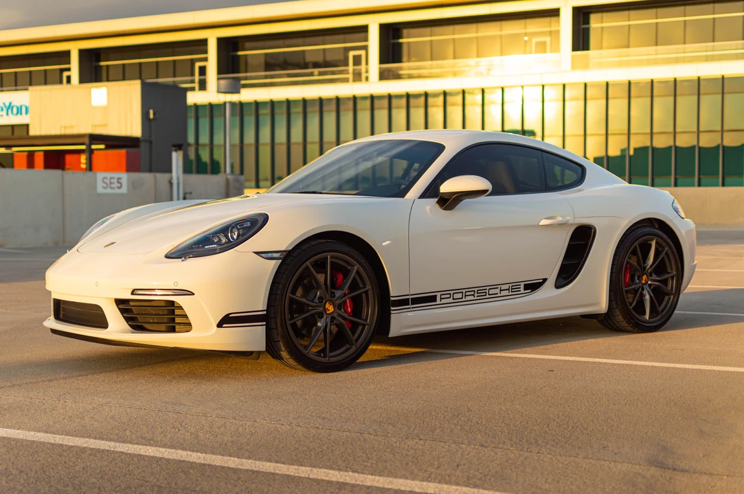 2018 Porsche 718 Cayman S - Image 13 of 31