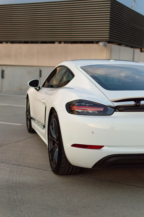 2018 Porsche 718 Cayman S - Image 24 of 31