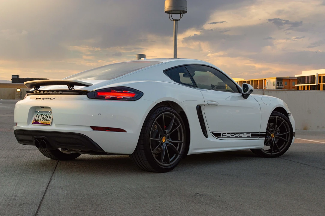 2018 Porsche 718 Cayman S - Image 3 of 31