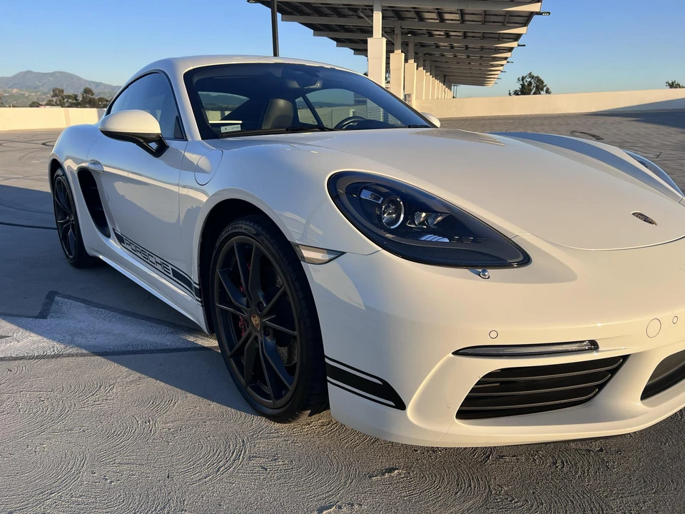 2018 Porsche 718 Cayman S - Image 15 of 18