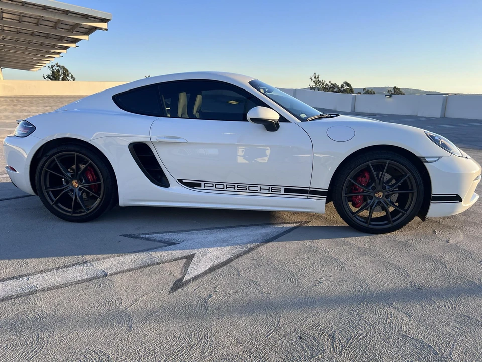 2018 Porsche 718 Cayman S - Image 14 of 18