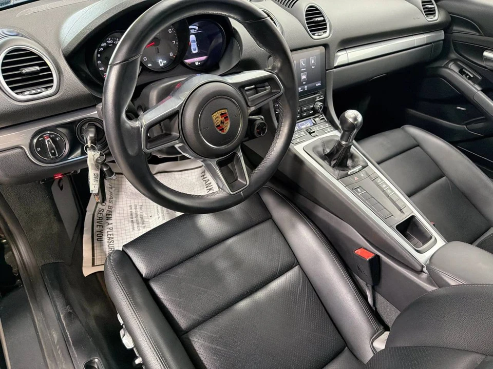 2018 Porsche 718 Cayman S - Image 4 of 5