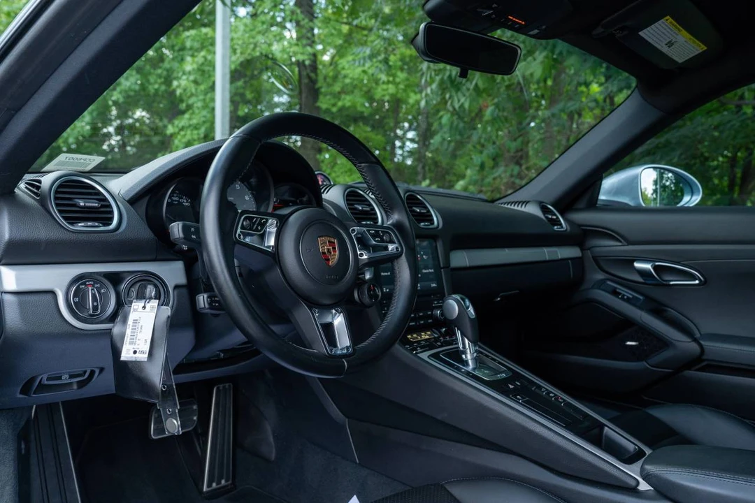 2018 Porsche 718 Cayman S - Image 4 of 5