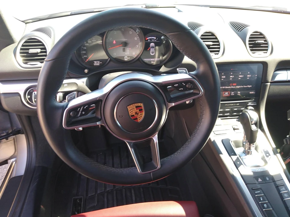 2018 Porsche 718 Cayman S - Image 15 of 27