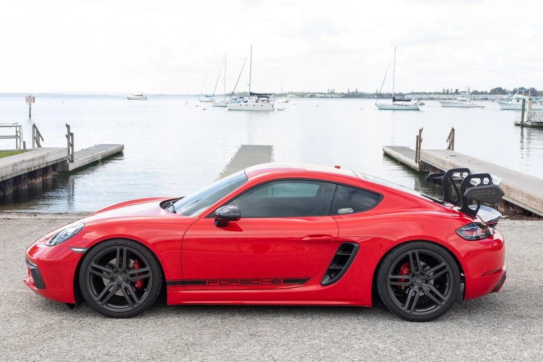 2018 Porsche 718 Cayman - Image 13 of 31