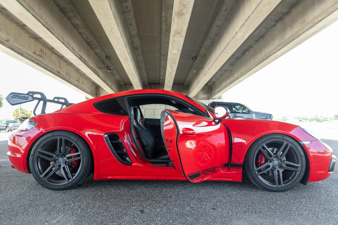 2018 Porsche 718 Cayman - Image 8 of 31