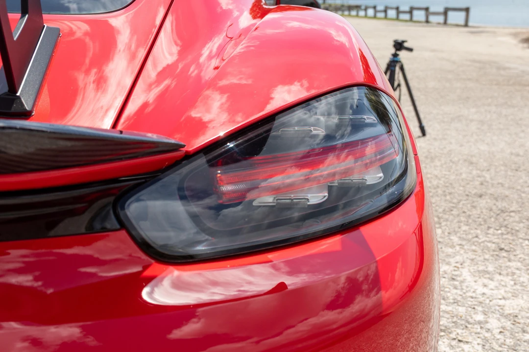 2018 Porsche 718 Cayman - Image 18 of 31
