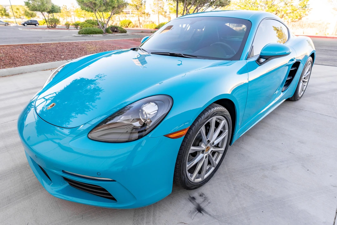 2018 Porsche 718 Cayman - Image 2 of 31