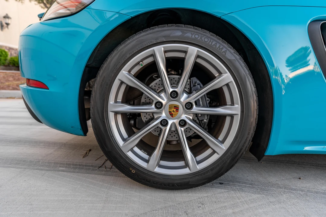 2018 Porsche 718 Cayman - Image 30 of 31