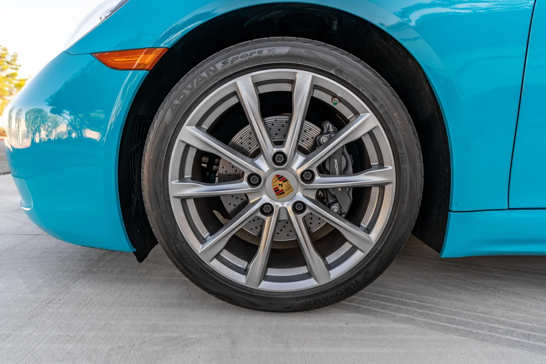 2018 Porsche 718 Cayman - Image 28 of 31