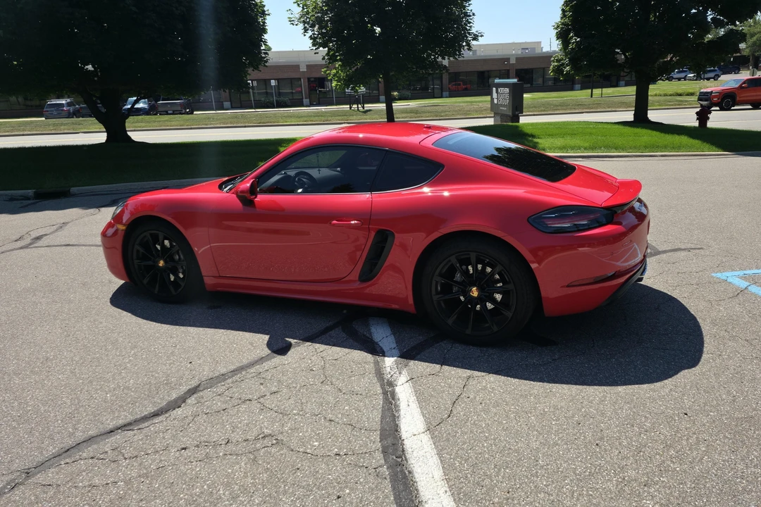 2018 Porsche 718 Cayman - Image 9 of 31